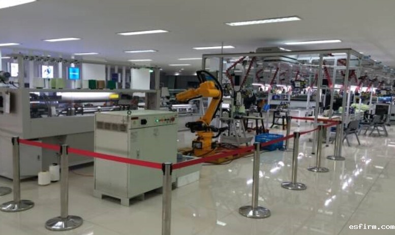 慈星织可穿平台智能工厂示范车间