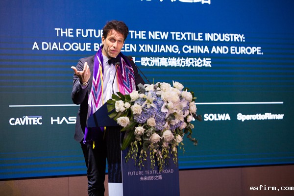 KRIZIA 艺术总监Cristiano Seganfreddo